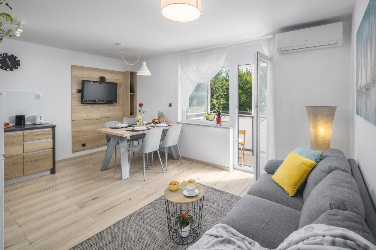 App***Max Apartment Pula Luaran gambar